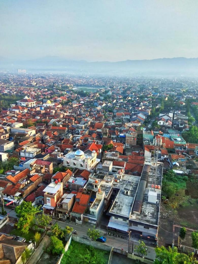The Suites Metro Dd Bandung Bagian luar foto